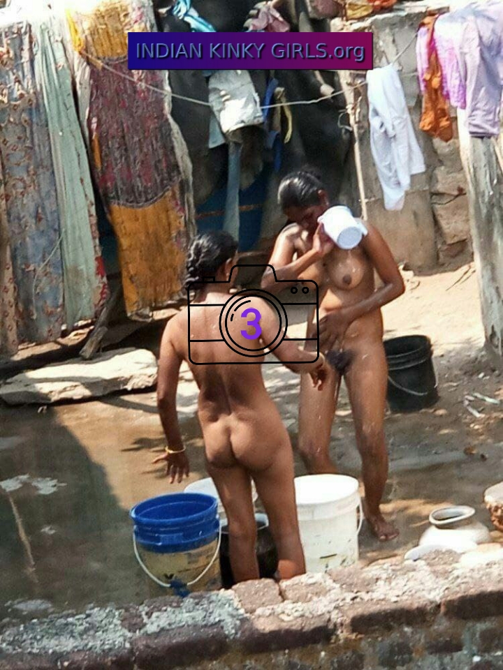 Desi girl bathing naked caught in spy camera - FSI blog