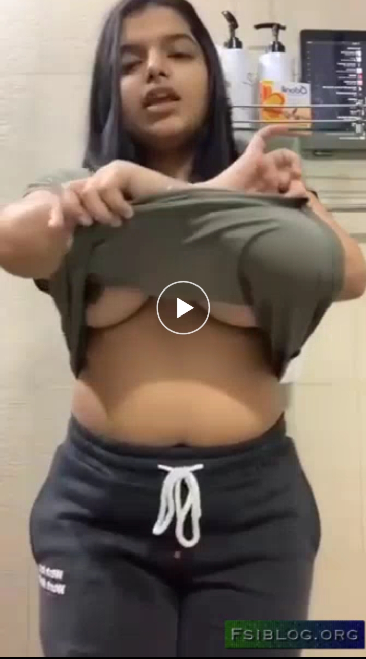 Desi big boobs show